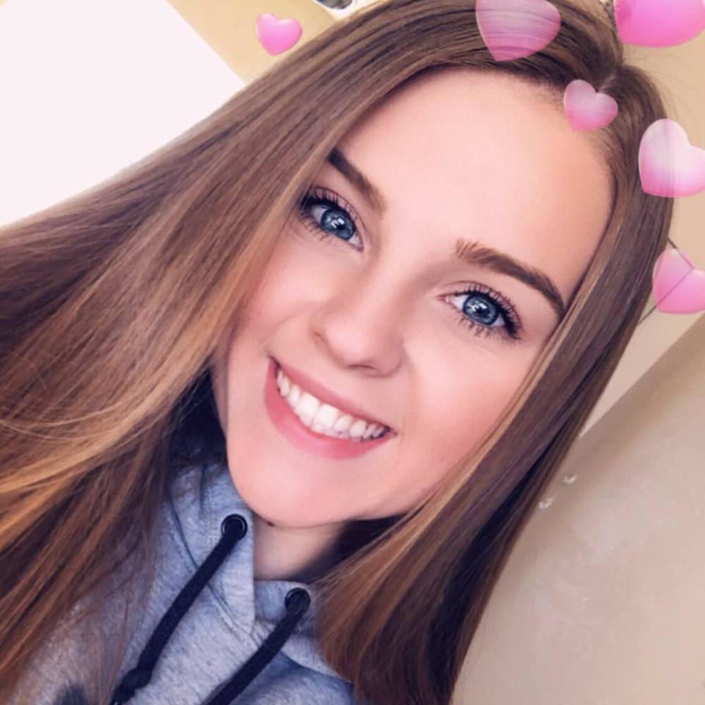 Meet your Posher, Kaitlynn